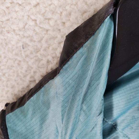 Eddie Bauer Goose Down Puffer Vest Womens L Full Zip Black Lightweight Gorpcore - Picture 6 of 15